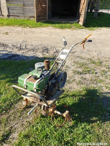 traktor МБ-1 Нева