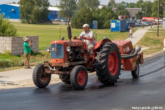 traktor Nuffield10/60 