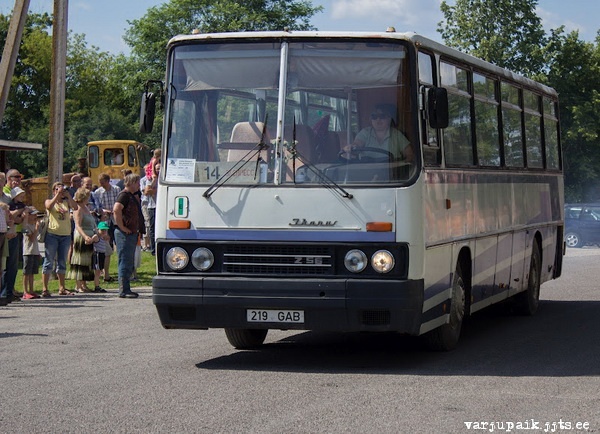 autobuss Ikarus-256.54