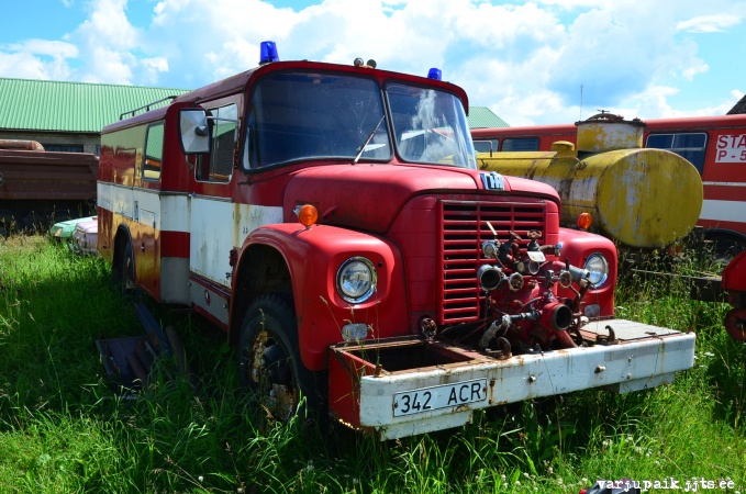 tuletõrjeauto International Loadstar L1700