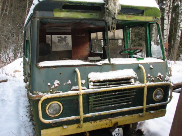 autobuss Uralets-66